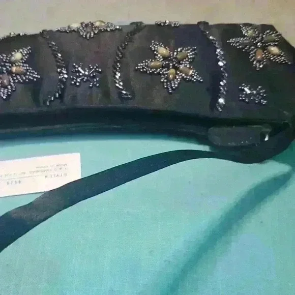 Savanna beaded silk bag - Picture 3 of 3